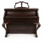 پیانو آنتیک نمای رو به رو فراطرج